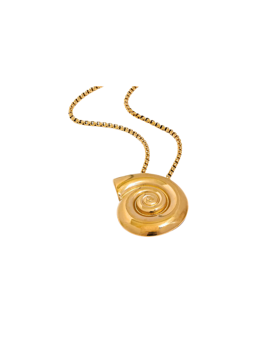 Nerissa Shell Necklace |  18k Gold Plated
