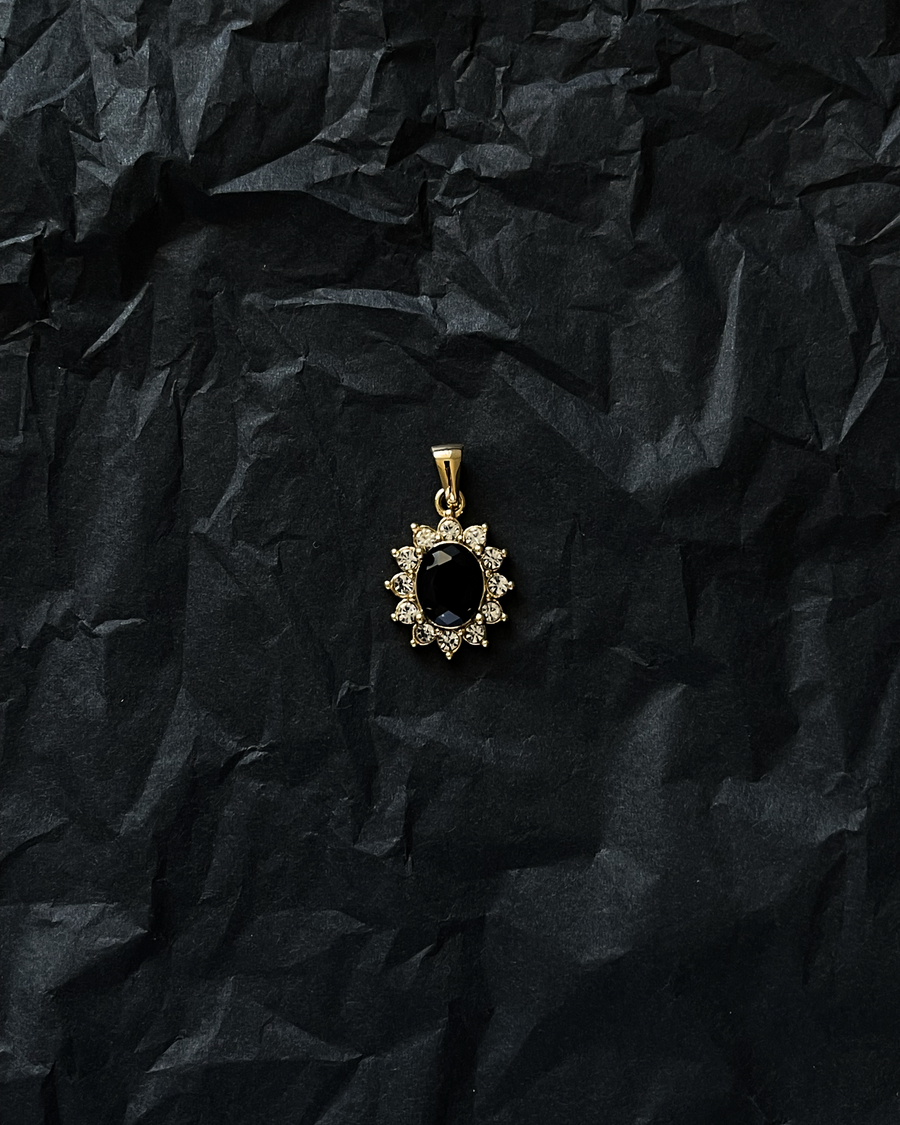 Halo Onyx Charm | 18k Gold Plated