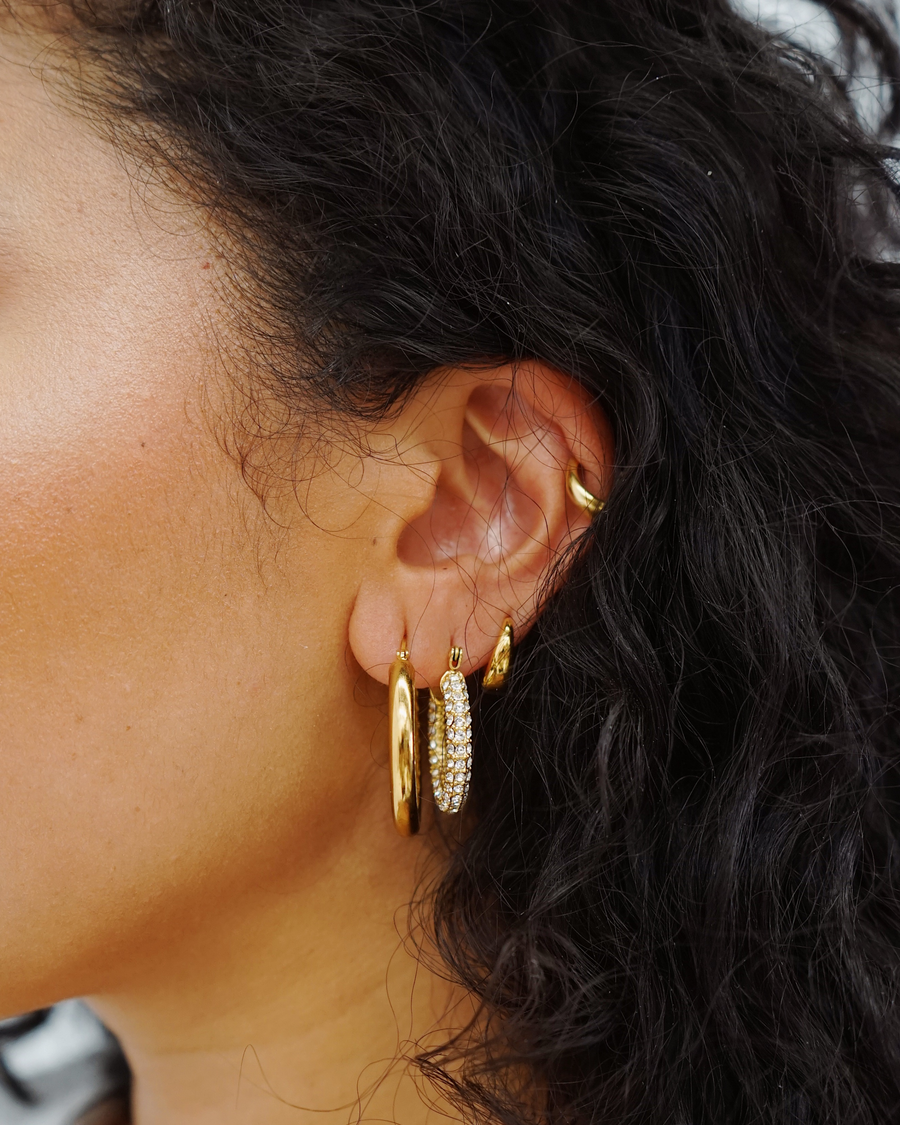 Medium Sade Hoop Earrings | 18k Gold Plated